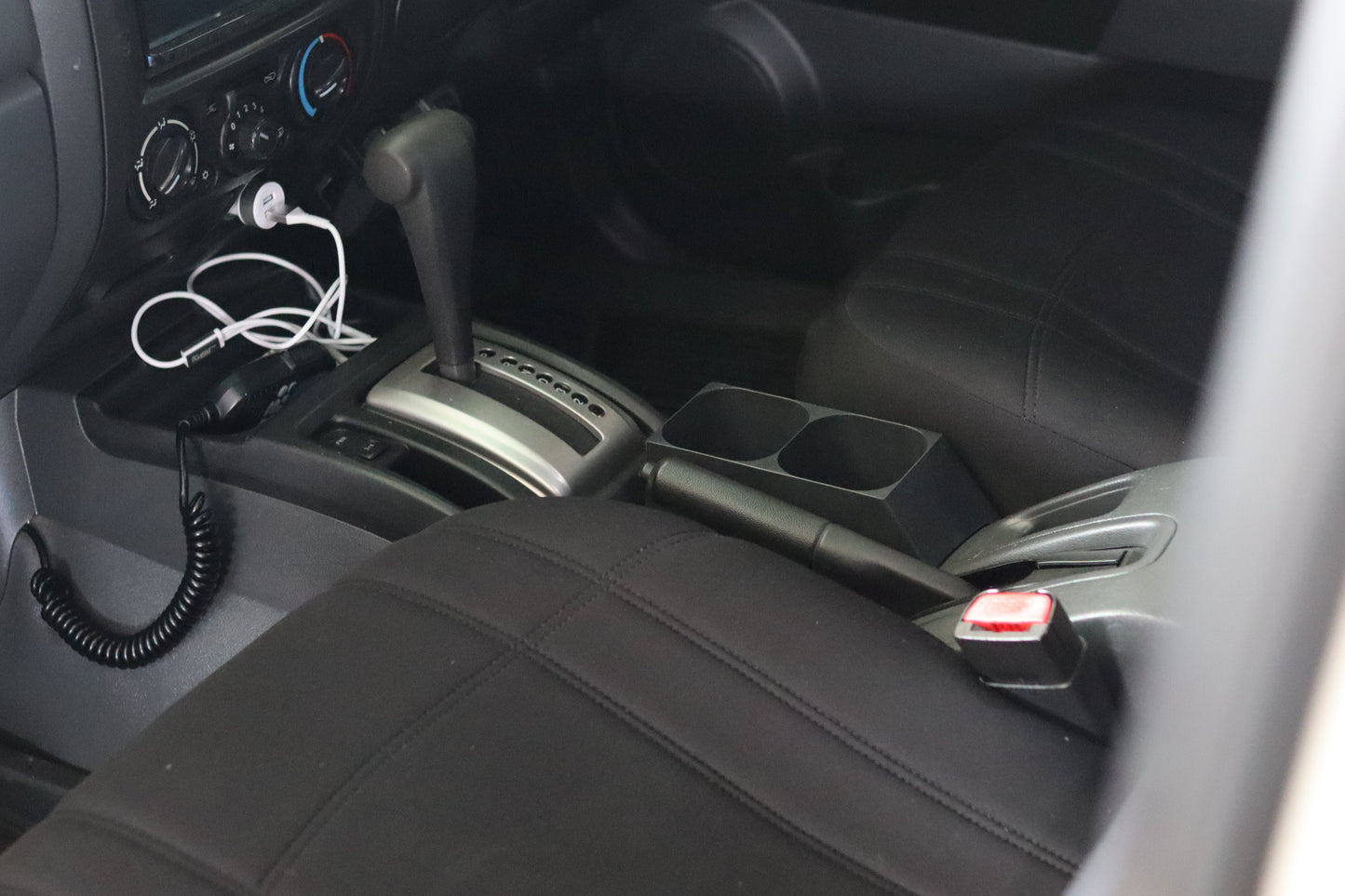 RC Colorado-RA Rodeo- Dmax Cup Holder